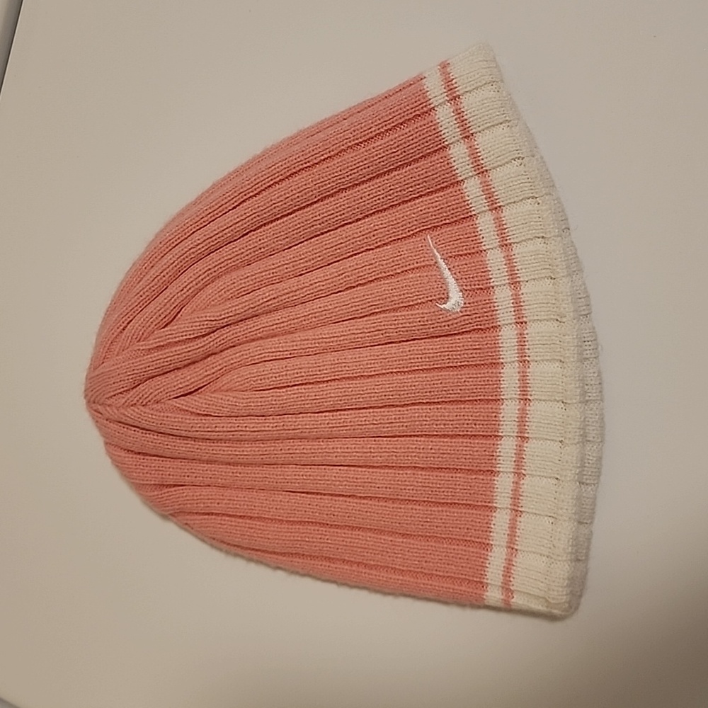Nike- reversible hat